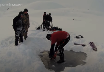 В Карачаево-Черкесии установили мировой рекорд по горному айс-дайвингу
